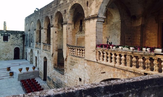 castello grottaglie puglia