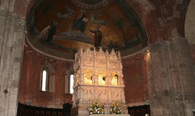 Interno basilica