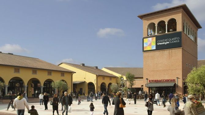 Outlet Village Castel Guelfo foto