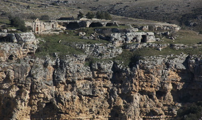 matera chiesa rupestre rocce strapiombo parco murgia materana