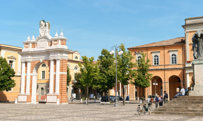 città in provincia di Rimini (Emilia Romagna)