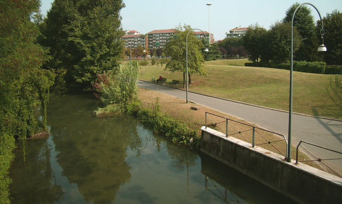 Scorcio lungo il Naviglio della Martesana