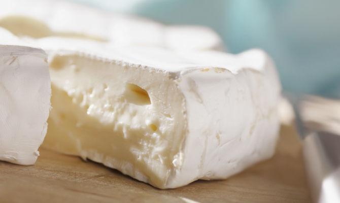 formaggio bianco cremoso scimudin brie 