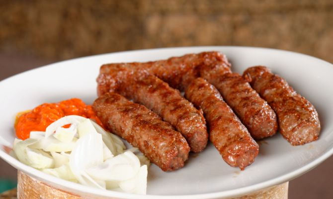 polpette di carne speziata tipiche dei Balcani