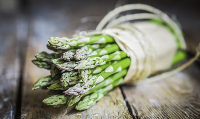 asparagi, alto adige, terlano, tavolo