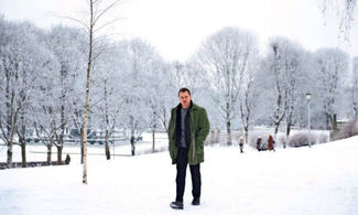 Michael Fassbender affronta L'uomo di neve a Oslo