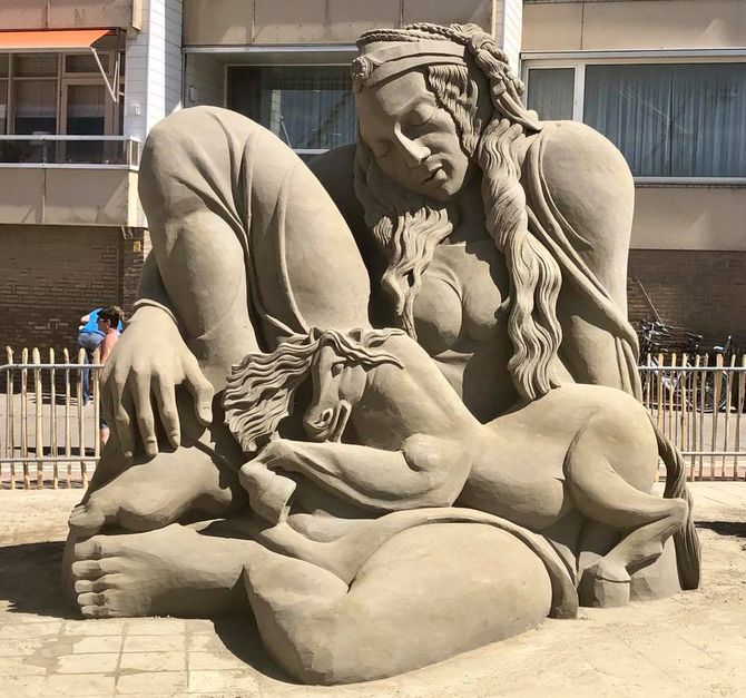 6. European Championship Sand Sculpting