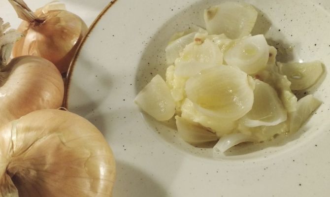 Petali di Cipolla bionda di Cureggio e Fontaneto
