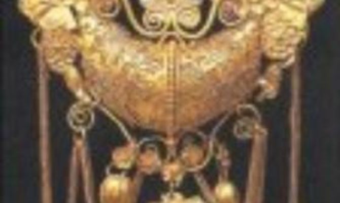 Taranto, Museo Nazionale Archeologico di Taranto MARTA. Orecchino in oro