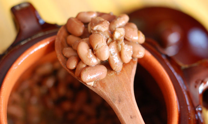 fagioli pentola di terracotta zuppa legumi