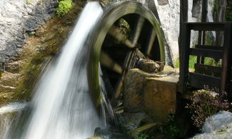 Bienno, fuga romantica nel borgo dell'acqua e del ferro