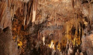Grotte di Castellana: palcoscenico  infernale  