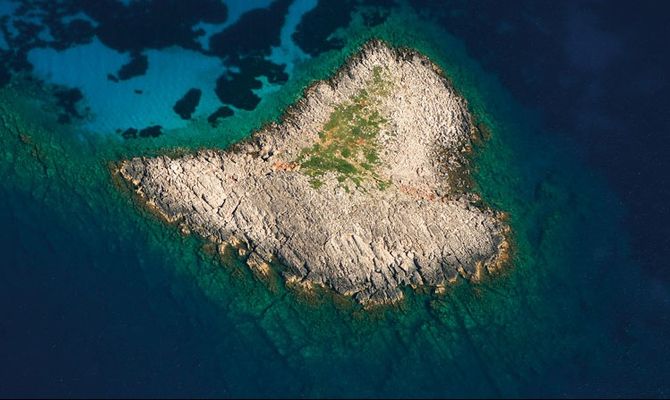 Isola a forma di cuore