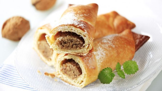 Cannoli alla nocciola