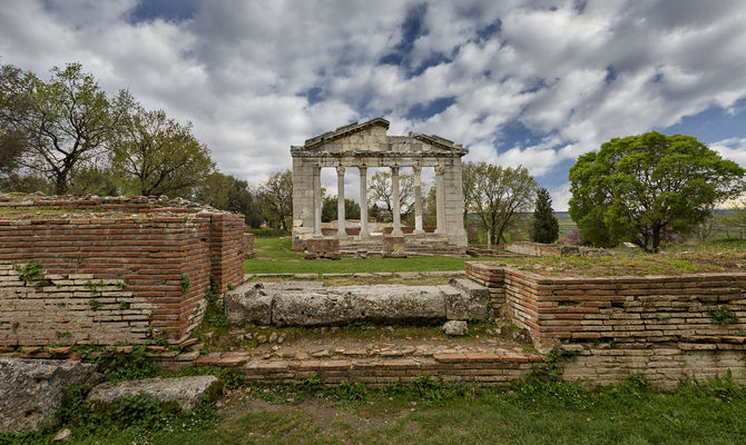 Apollonia, Albania