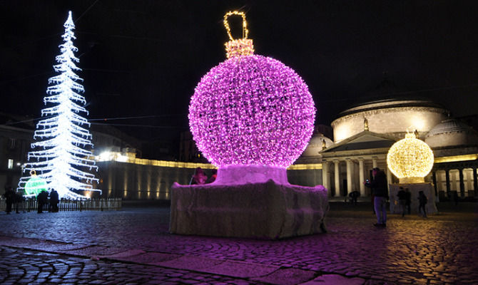 Mercatini Di Natale Napoli.Div Napoli Tutta La Magia Del Natale Div