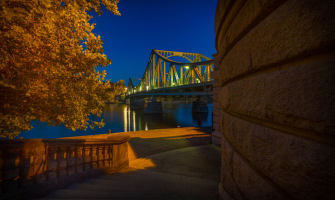Il Glienicker Bridge in autunno