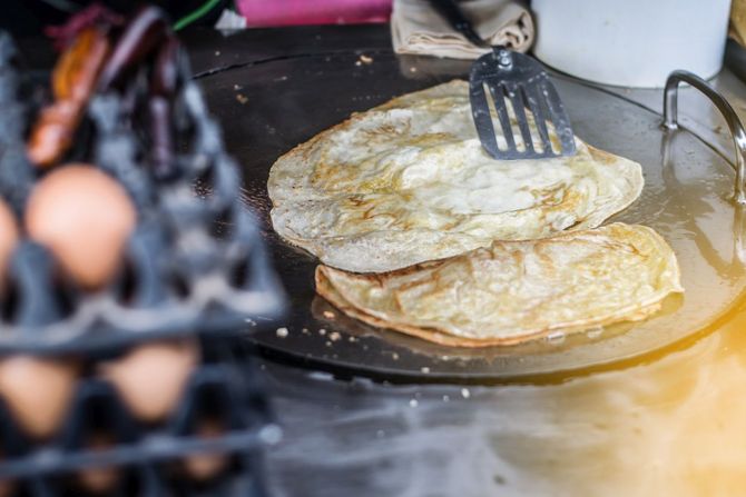 Dhalpuri roti