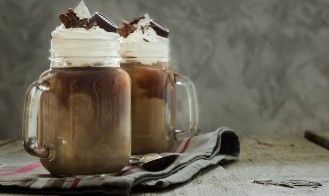 cioccolata calda con panna