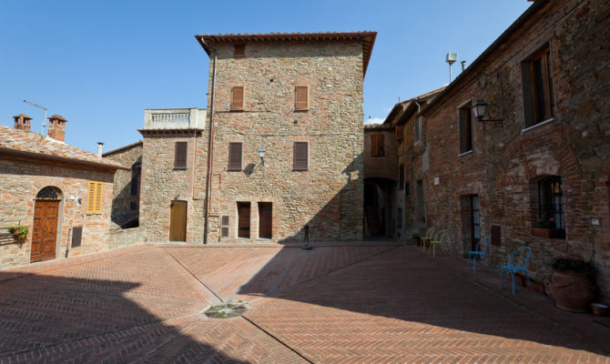 Piazza Masolino, Panicale