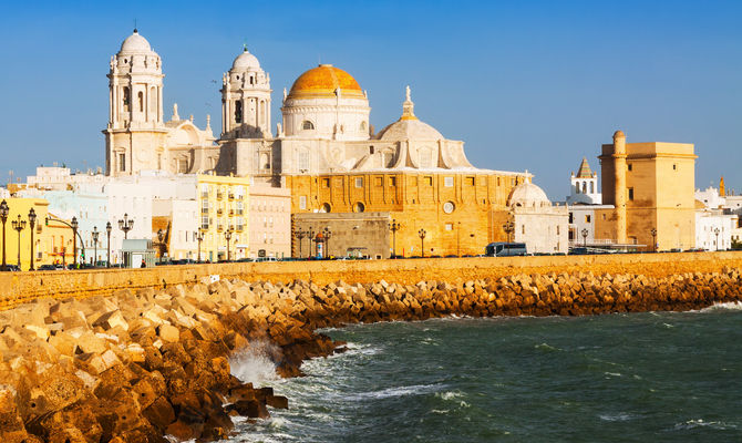 Panorama di Cadice con Cattedrale