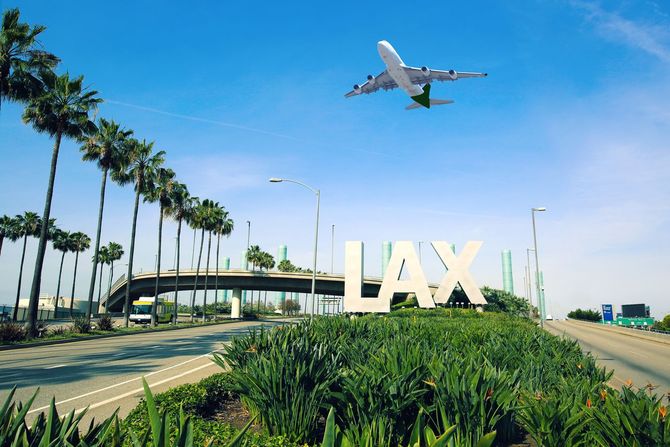 4 Aeroporto Internazionale di Los Angeles