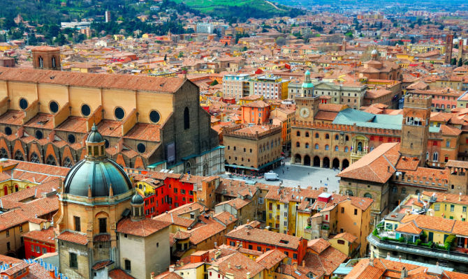 Panorama di Bologna dall'alto<br>