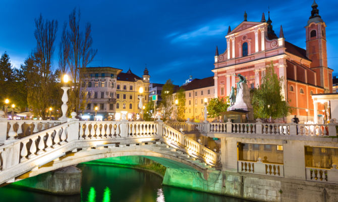 Panorama di Lubiana di sera