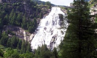 Piemonte, alla scoperta delle poderose cascate del Toce