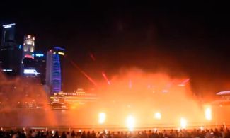 Video: Singapore lascia tutti senza fiato con la fontana delle meraviglie