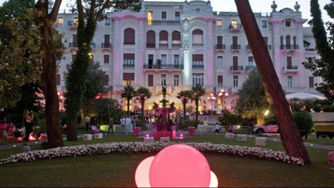 grand hotel rimini esterno