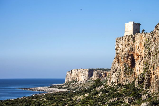 Sicilia e Isole Egadi, nel blu trasparenza