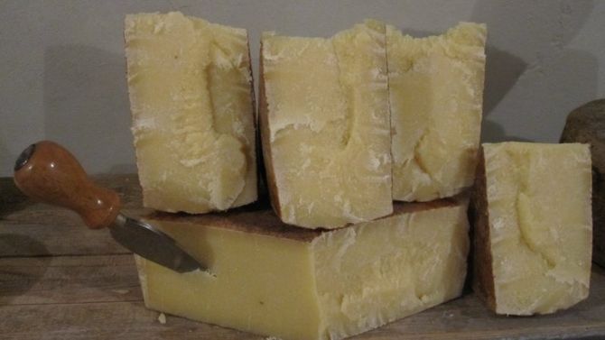 Formaggio Nostrano Valtrompia foto