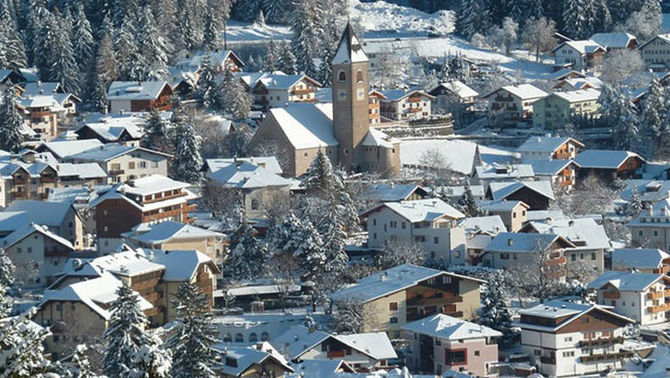 siusi allo sciliar tetti e case