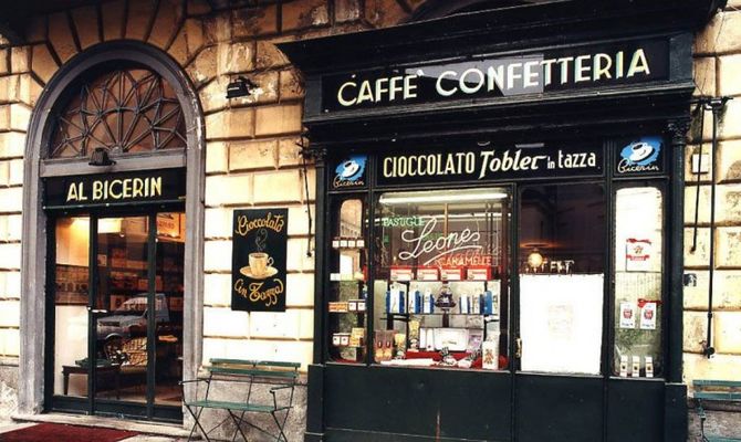 Lo storico Al Bicerin di Torino in piazza della Consolata