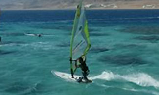 Dahab, l'Egitto dei surfisti