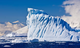 Antartide: in crociera tra iceberg e pinguini