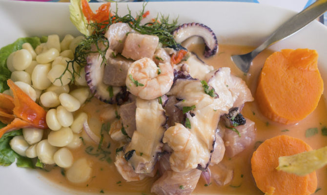 piatto tipico peruviano a base di pesce crudo e lime<br>