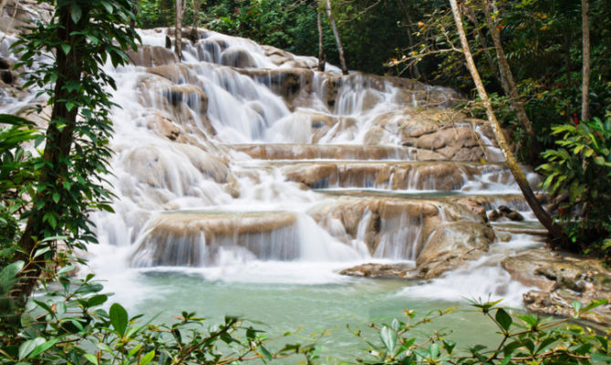 Cascate