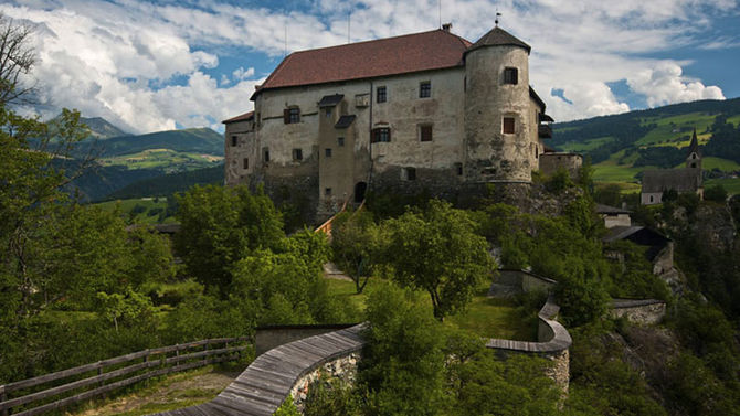 Castello di Rodengo