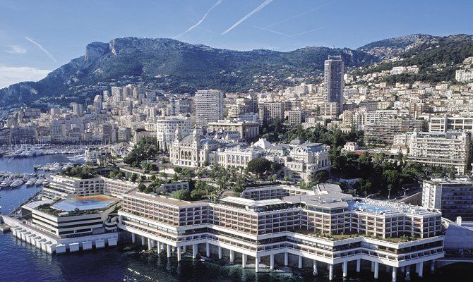 Veduta aerea del Principato di Monaco