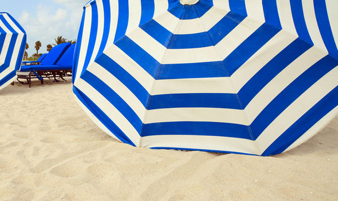 Ombrelloni in spiaggia