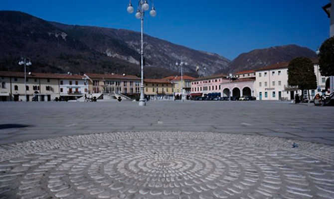 maniago,friuli,piazza