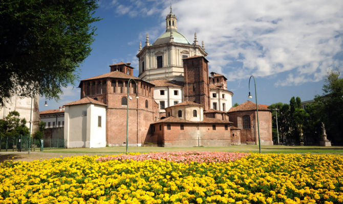 Scorcio del parco con la Basilica di San Lorenzo