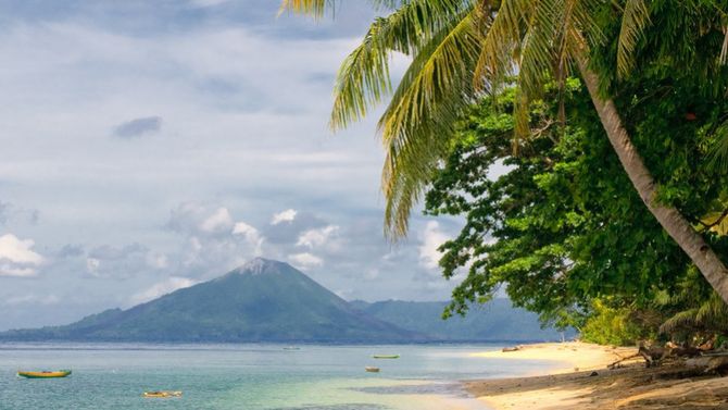 indonesia isola molucche