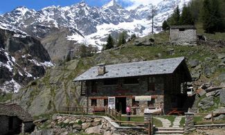 Alta Valsesia tra scenari alpini e cultura walser