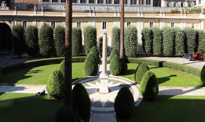 palazzo colonna roma cortile giardino
