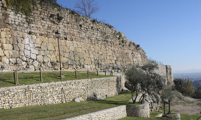 Mura di Ferentino