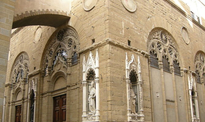 Base della chiesa di Orsasanmichele, Firenze