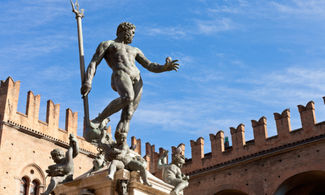 Cosa nasconde la Fontana del Nettuno, simbolo di Bologna
